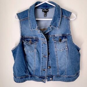 Love & Legend Jean Denim Vest Size 16